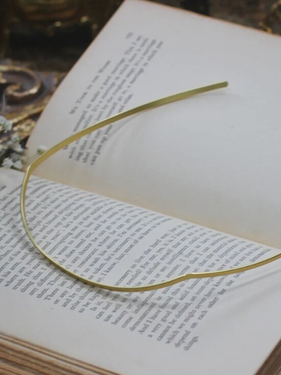Avigail Adams Jewelry - New in Packaging Avigail Adam Everyday Goddess Crown